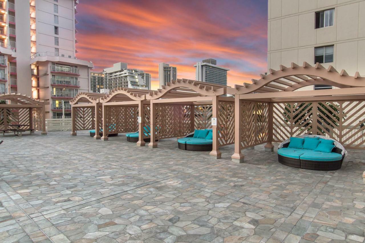 Island Colony Suites Гонолулу Екстер'єр фото