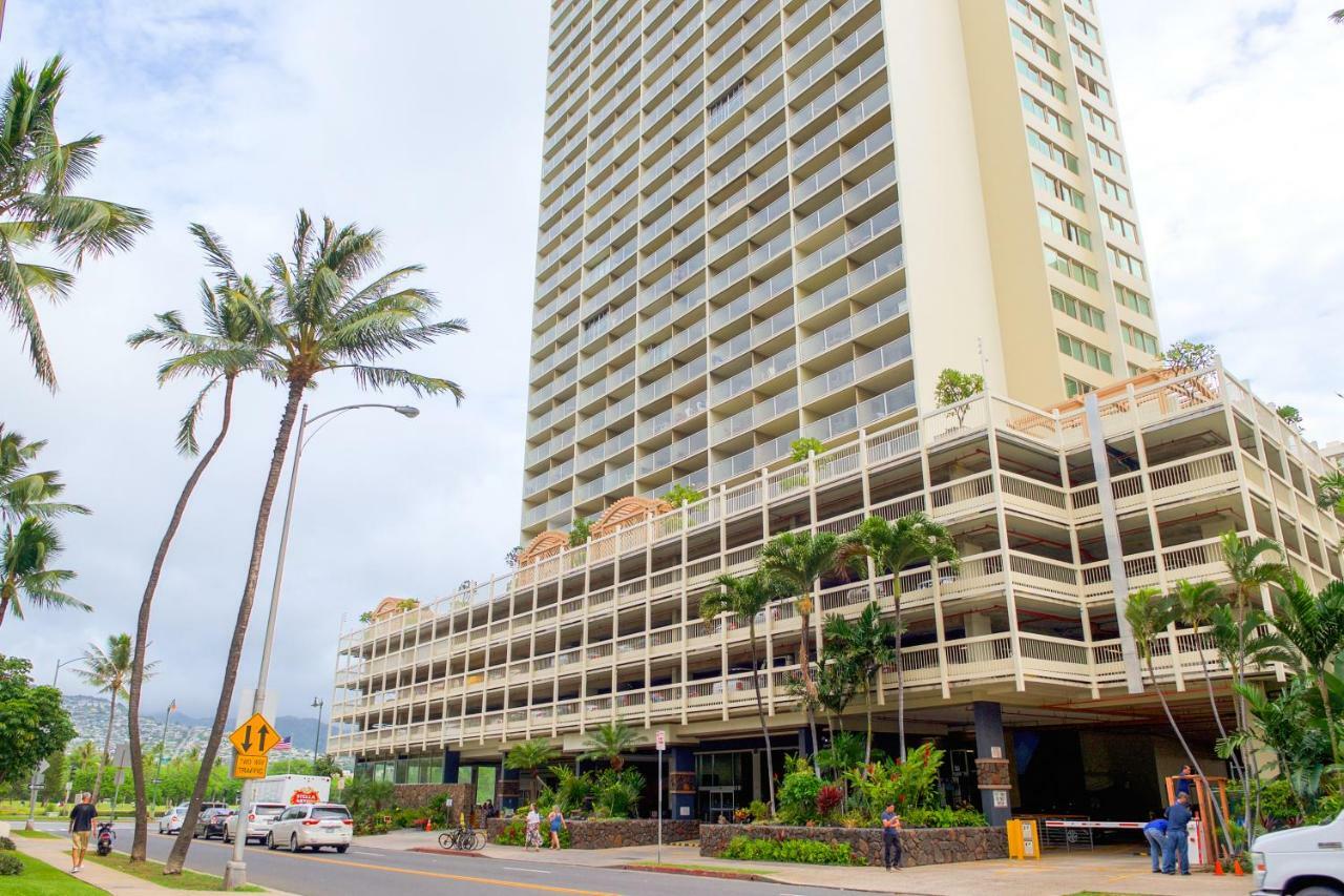 Island Colony Suites Гонолулу Екстер'єр фото